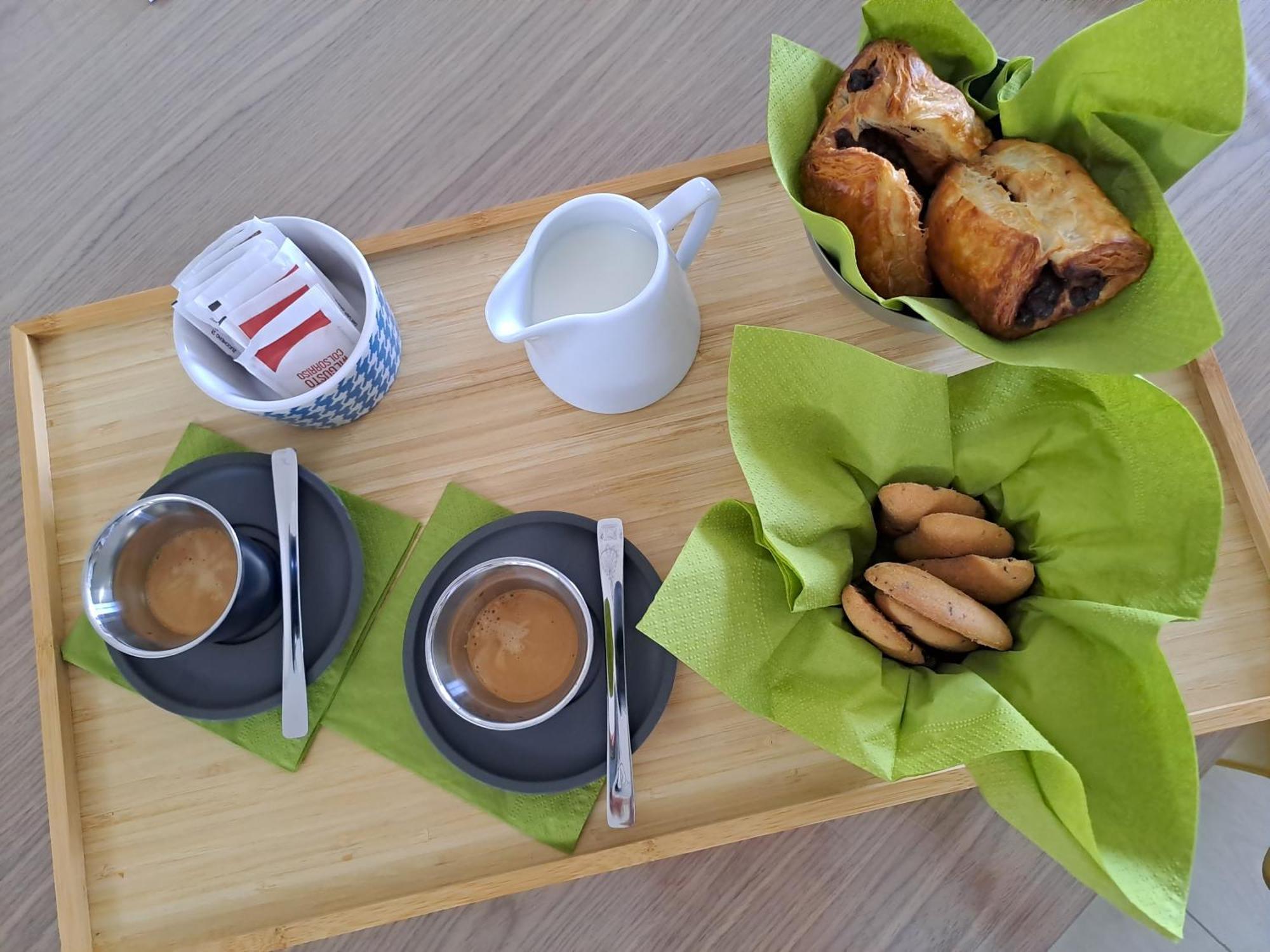 Fiumicino Airport Sunflower Room Екстер'єр фото